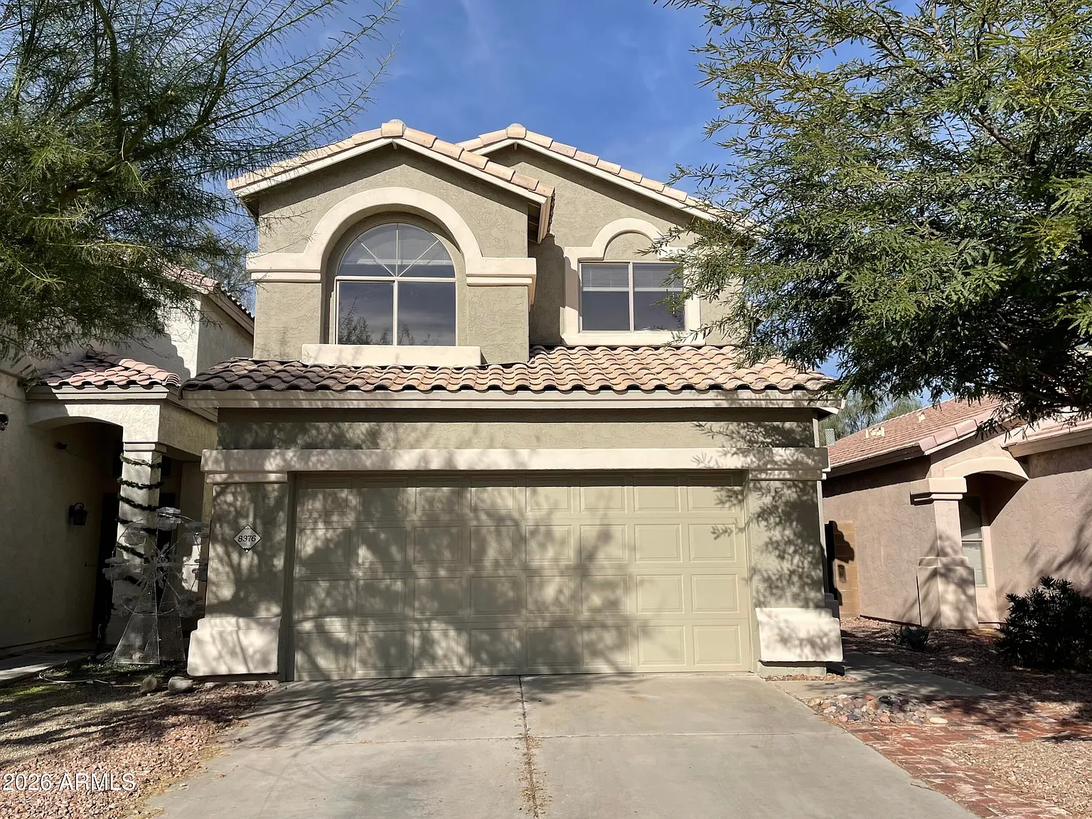 3 bed, 2.5 bath, 1557 sqft, $2,050 — Photo 1