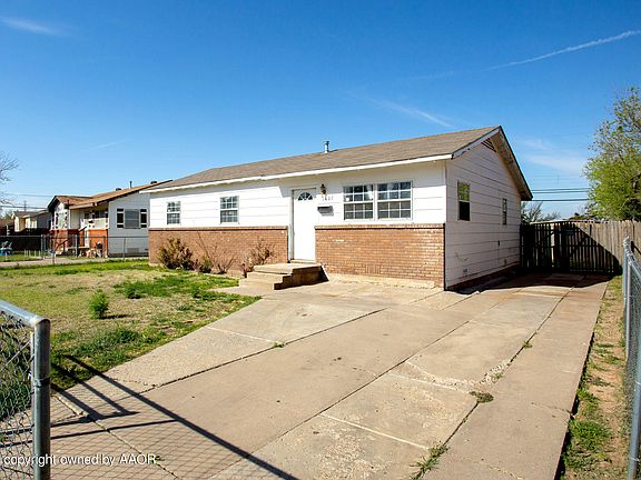 3rd image of 1605 N Arapahoe St