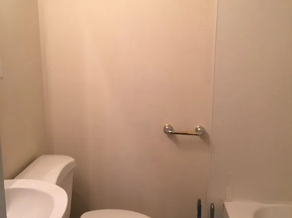N Craven - 1207, 1207 N Craven St #481BDC670, New Bern, NC 28560