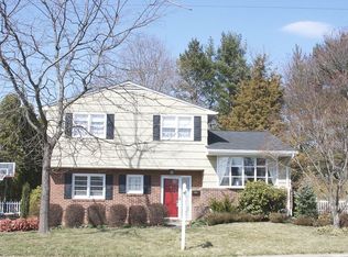 1020 Adcock Rd, Lutherville Timonium, MD 21093