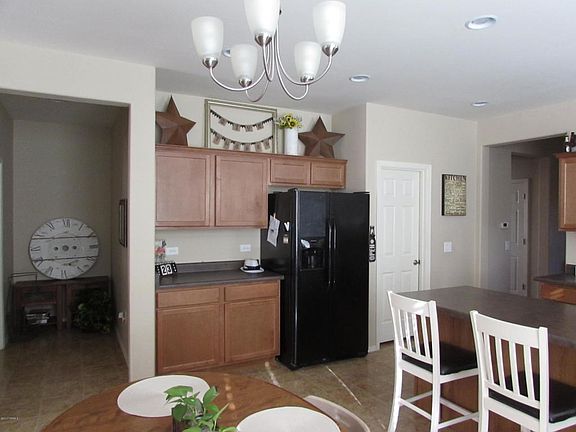 Kitchen Area Running Roses