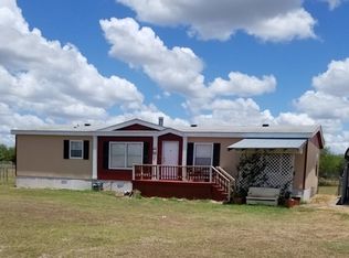 118 Davie Ln, Marion, TX 78124