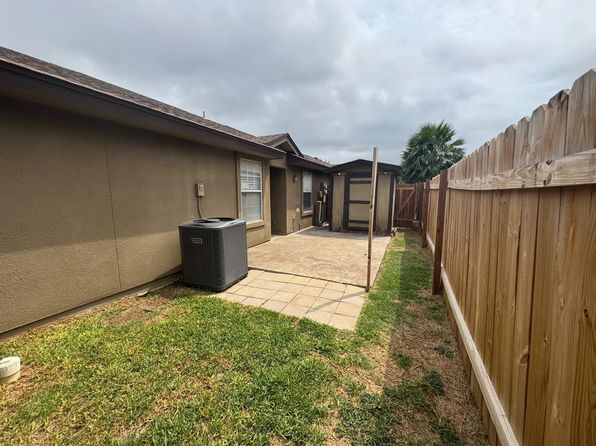 506 Shiloh Dr APT 13, Laredo, TX 78045