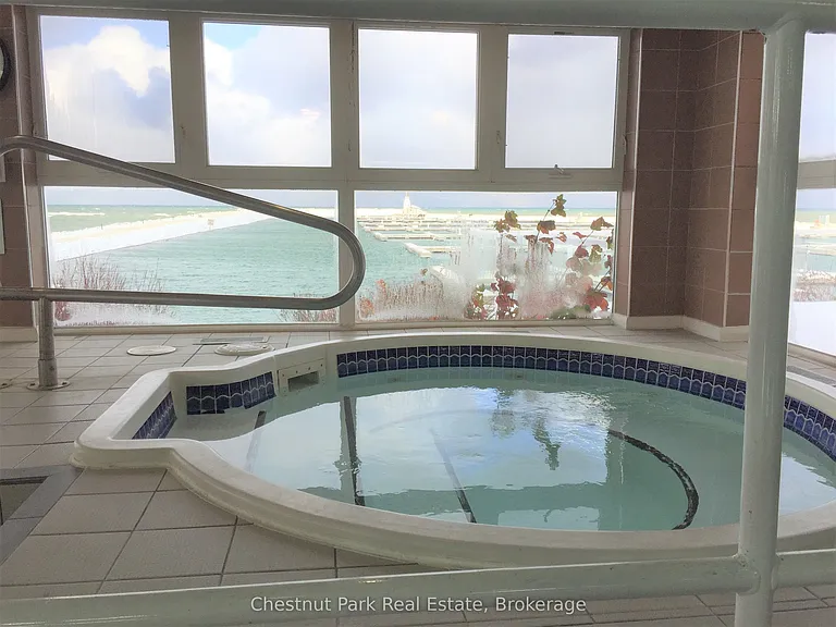 906 Cedar Pointe Ct — Photo 30