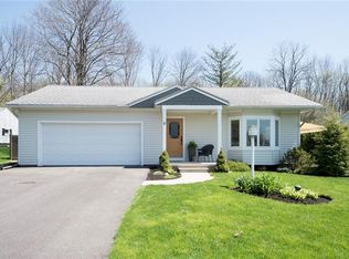 8 Lakeview Cir, Skaneateles, NY 13152
