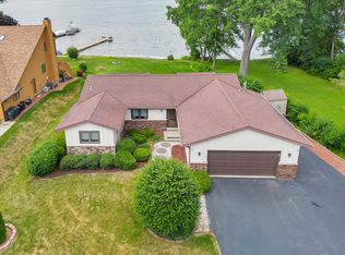25928 S Wind Lake Rd, Wind Lake, WI 53185