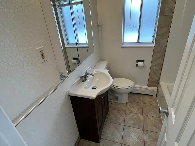 3520 Sheridan Ave — Photo 24