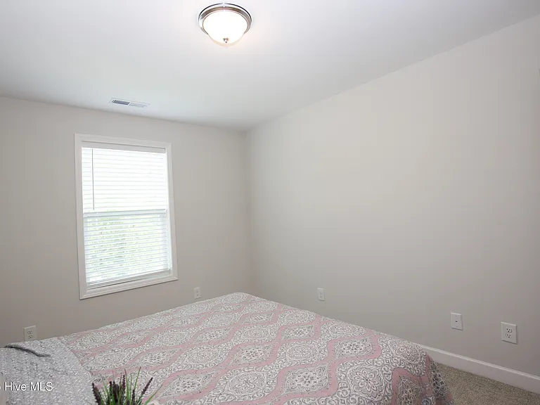 88 Kensington Dr — Photo 46