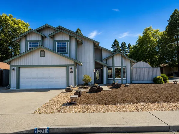371 Woodstock Circle, Vacaville, CA 95687