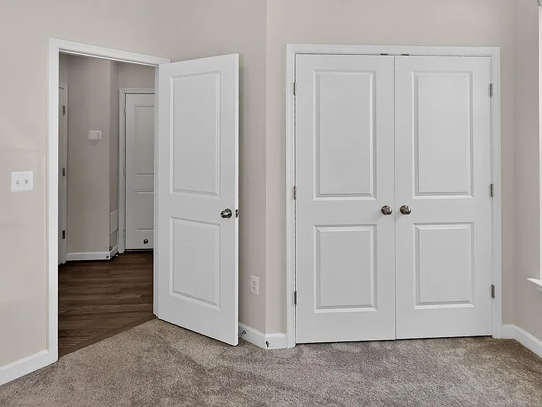612 Leigh Way — Photo 9