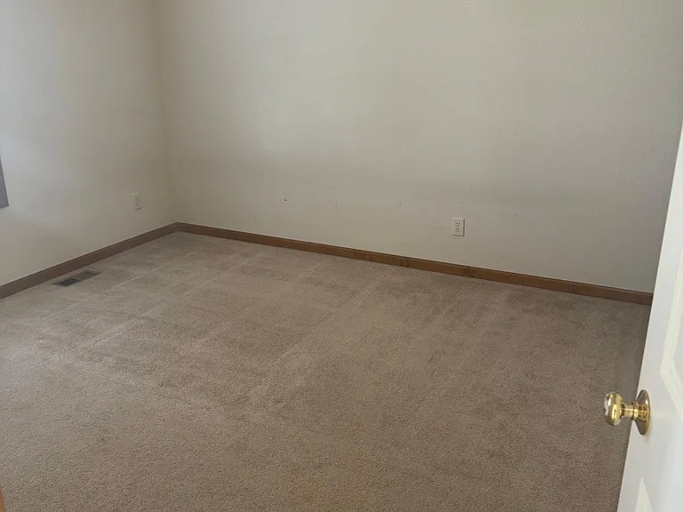 1309 Red Oak Dr — Photo 5