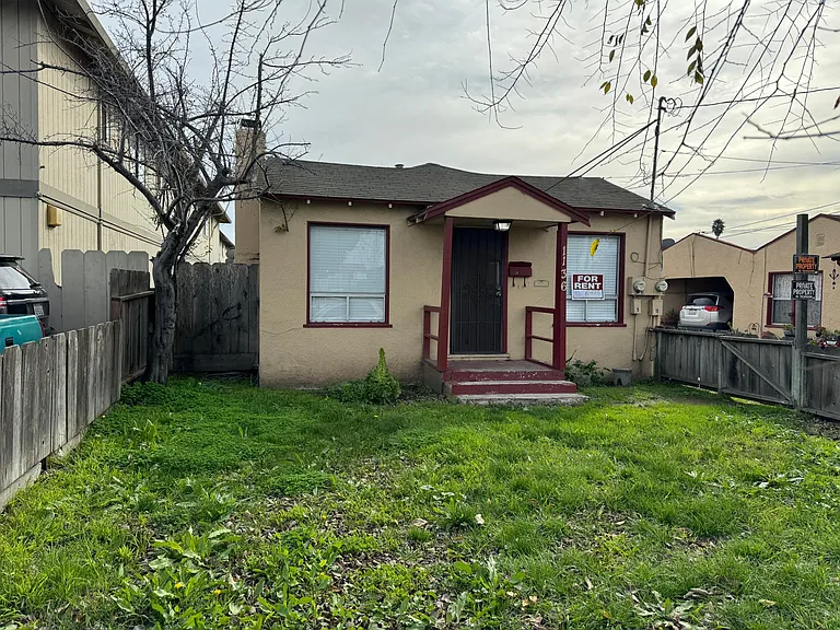 1136 N Sanborn Rd #10 — Photo 15