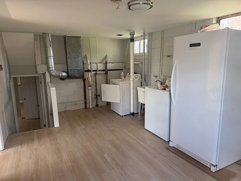 417 Eisner St — Photo 16