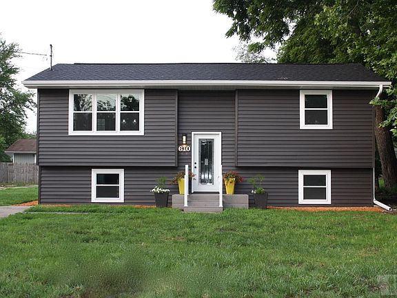 2nd image of 610 C Ave E