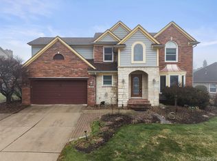 3175 Lexham Ln, Rochester Hills, MI 48309
