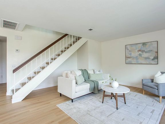 4th image of 13650 Mulberry Tree Ct