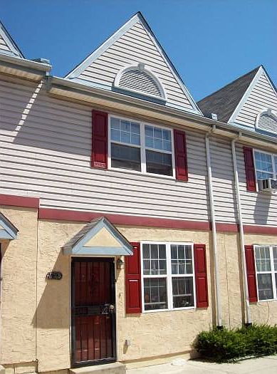 1st image of 1528 N Redfield St Unit B