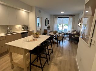 2940 NW 17th St #653, Miami, FL 33125