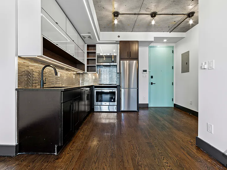 412 Herkimer St #6E — Photo 3