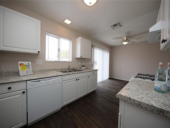5th image of 4219 Wendy Ln