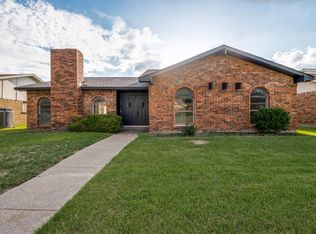 1910 Rambling Ridge Ln, Carrollton, TX 75007