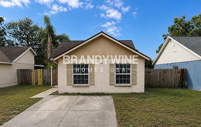 13332 Laraway Dr — Photo 2