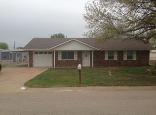 1203 Rose Ter, Perry, OK 73077