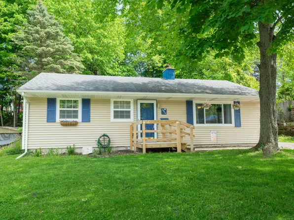 2513 Nora St, Kalamazoo, MI 49001