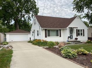 4114 Ardmore Rd, Des Moines, IA 50310