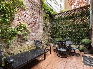 160 E 74th St #1, New York, NY 10021