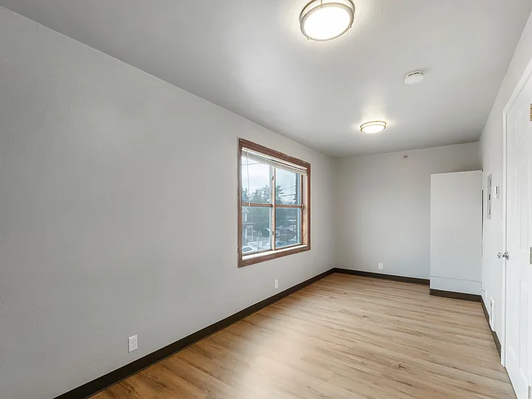 Garfield Street Apartments — Photo 15