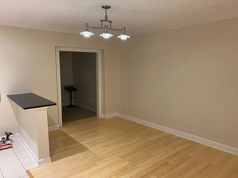 1242 Queen St NE #4 — Photo 15