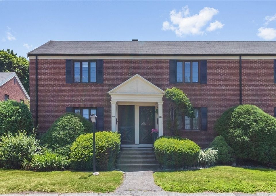 1st image of 958 Belmont St #958