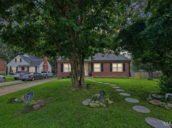 306 Roberta Ave, Saint Louis, MO 63135