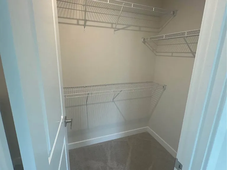 11 Foxwood Dr — Photo 34