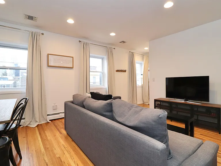 206 Beacon Ave #2 — Photo 6