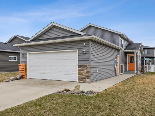 1009 Eaglewood Ave W, West Fargo, ND 58078