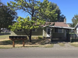 1406 N Willow St, La Grande, OR 97850