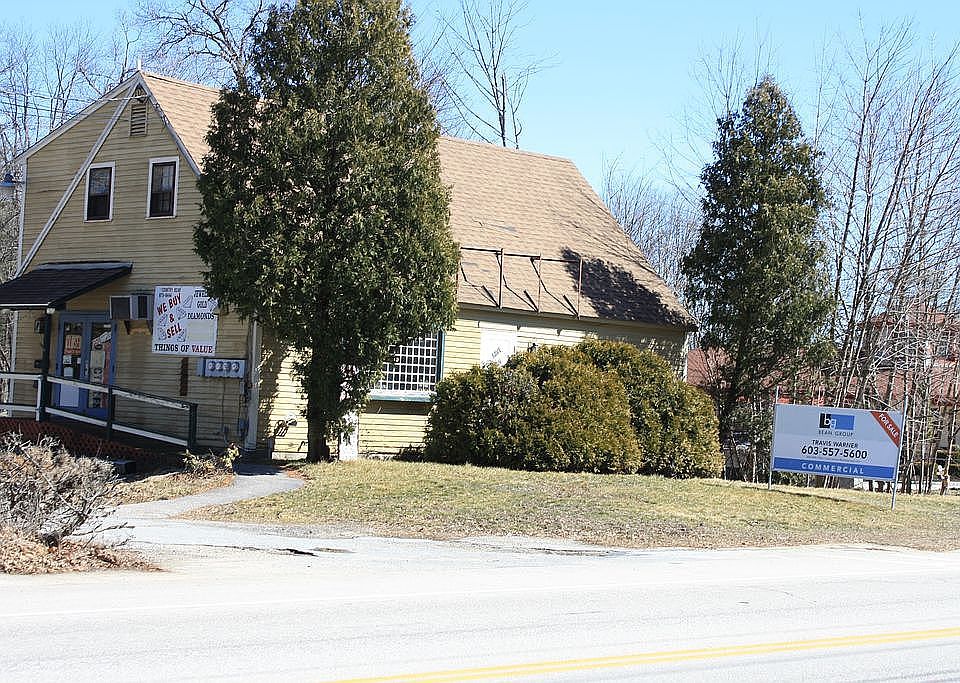 1st image of 514 Nashua St