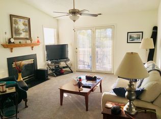 2705 Preston Woods Ln APT 9, Fayetteville, NC 28304