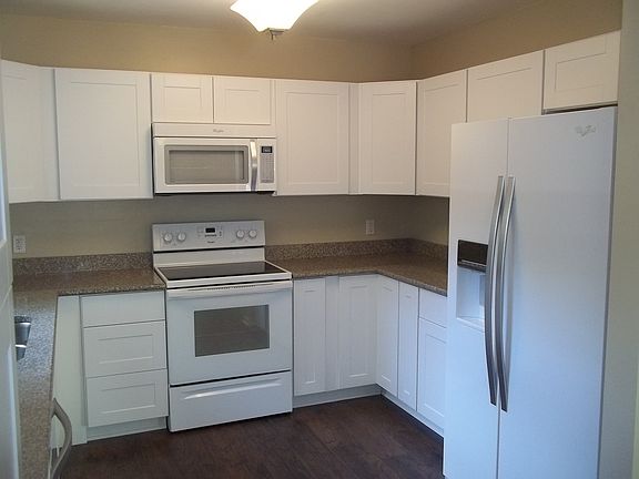 Kitchen Photo 2 of 2