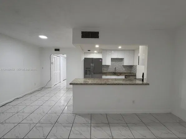 1855 NE 121st St, North Miami, FL