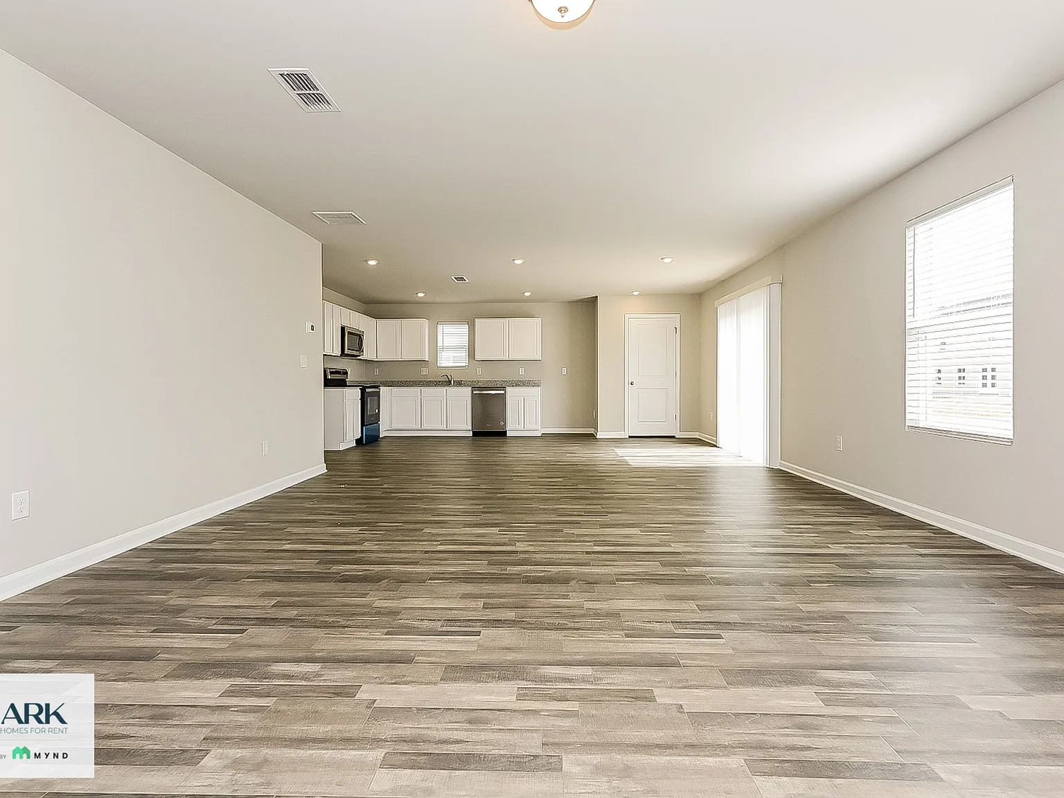 5 bed, 3.0 bath, 2180 sqft, $2,129 — Photo 4