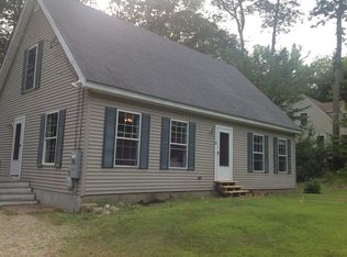 8 Chickadee Ln, Kittery, ME 03904