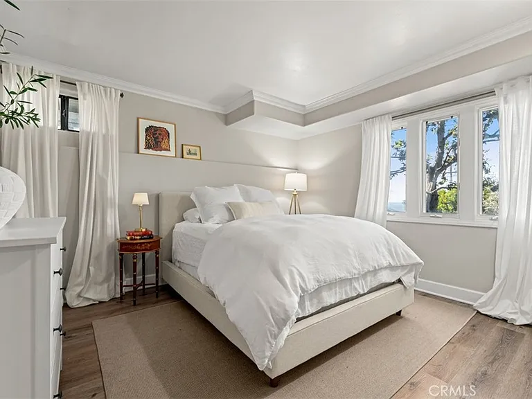 230 High Dr — Photo 28