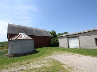 3906 S County Line Rd, Geneva, OH 44041