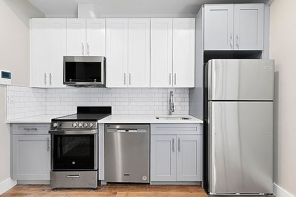 1st image of 437 Franklin Ave #3B