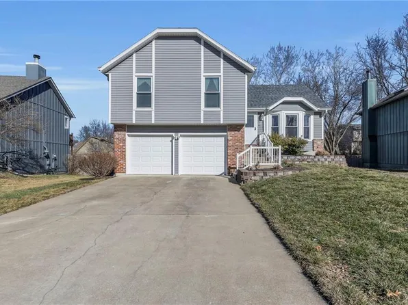 6457 Brockway St, Shawnee, KS 66226