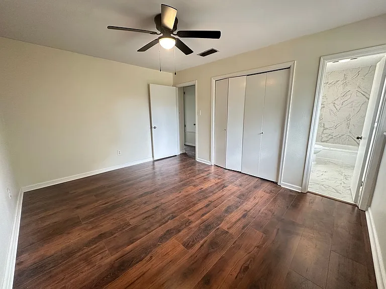 522 S Dresden Ct — Photo 15