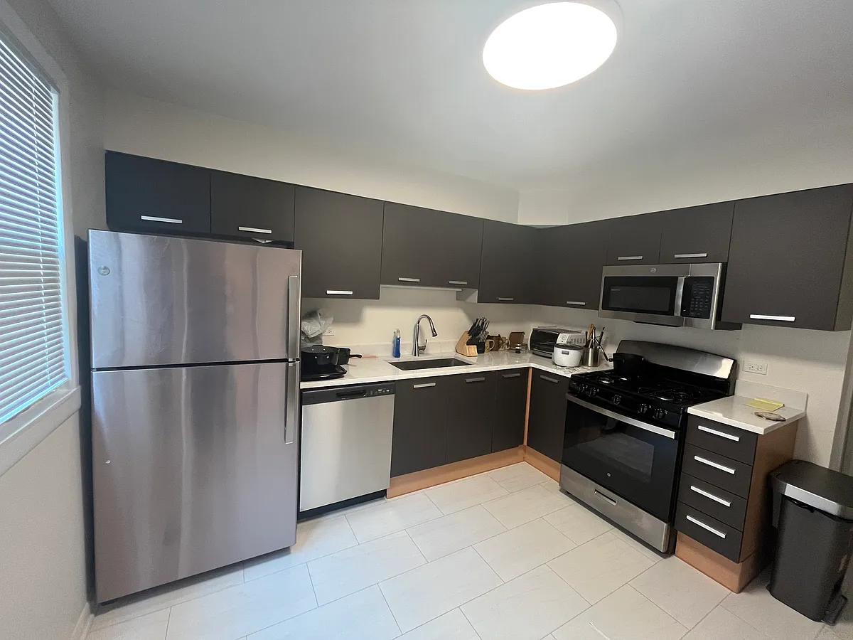 Building Photo - 432 Elm Pl
